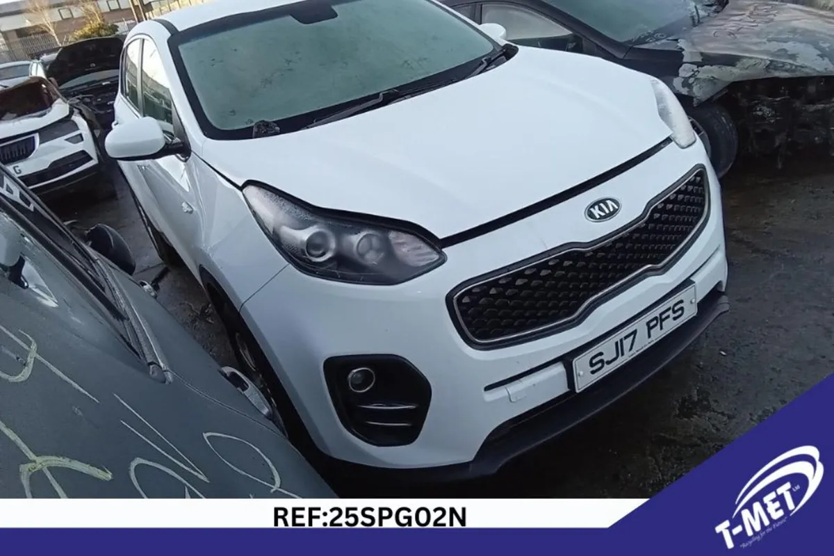 2017 KIA SPORTAGE BREAKING FOR PARTS - Image 2