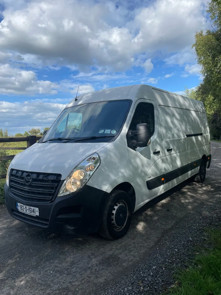 Opel Movano 2018 DOE 08/25 - Image 2
