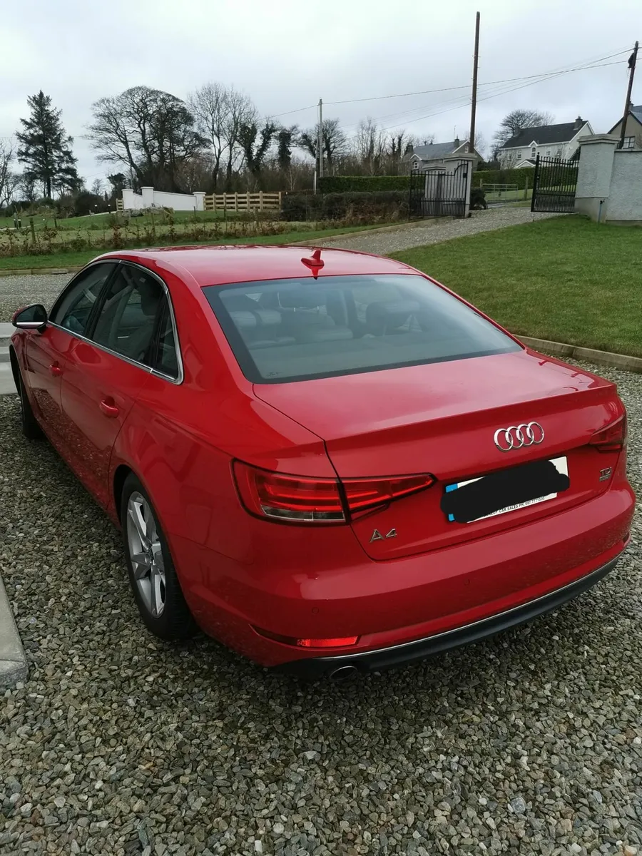 2017 Audi A4 Ultra 2.0L - Image 4