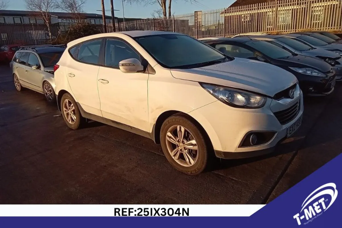 2013 HYUNDAI IX35 BREAKING FOR PARTS - Image 1