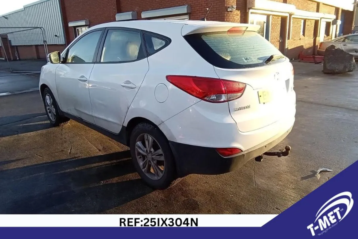 2013 HYUNDAI IX35 BREAKING FOR PARTS - Image 3