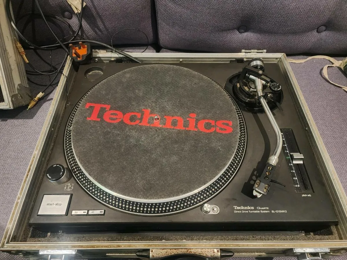 Technic 1210 mk2 - Image 1