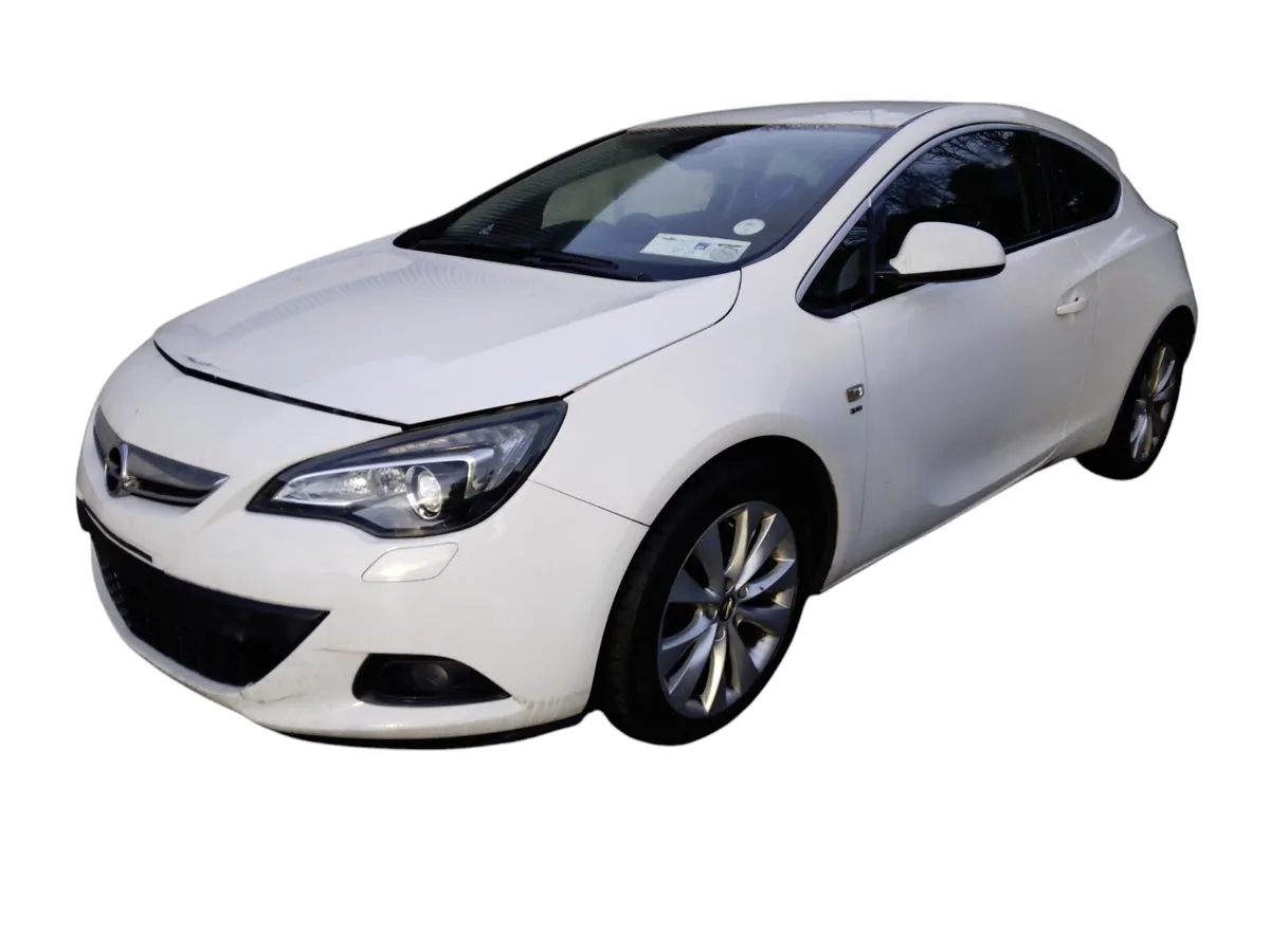 2012 OPEL ASTRA For Breaking/Dismantling - Image 1