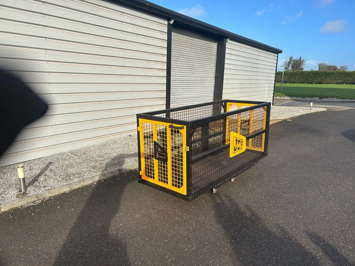 JCB Calf transport basket - Image 1
