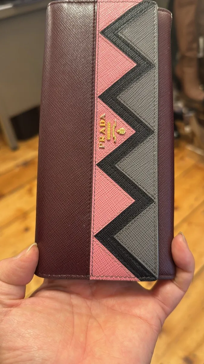 Prada wallet for 90 - Image 1