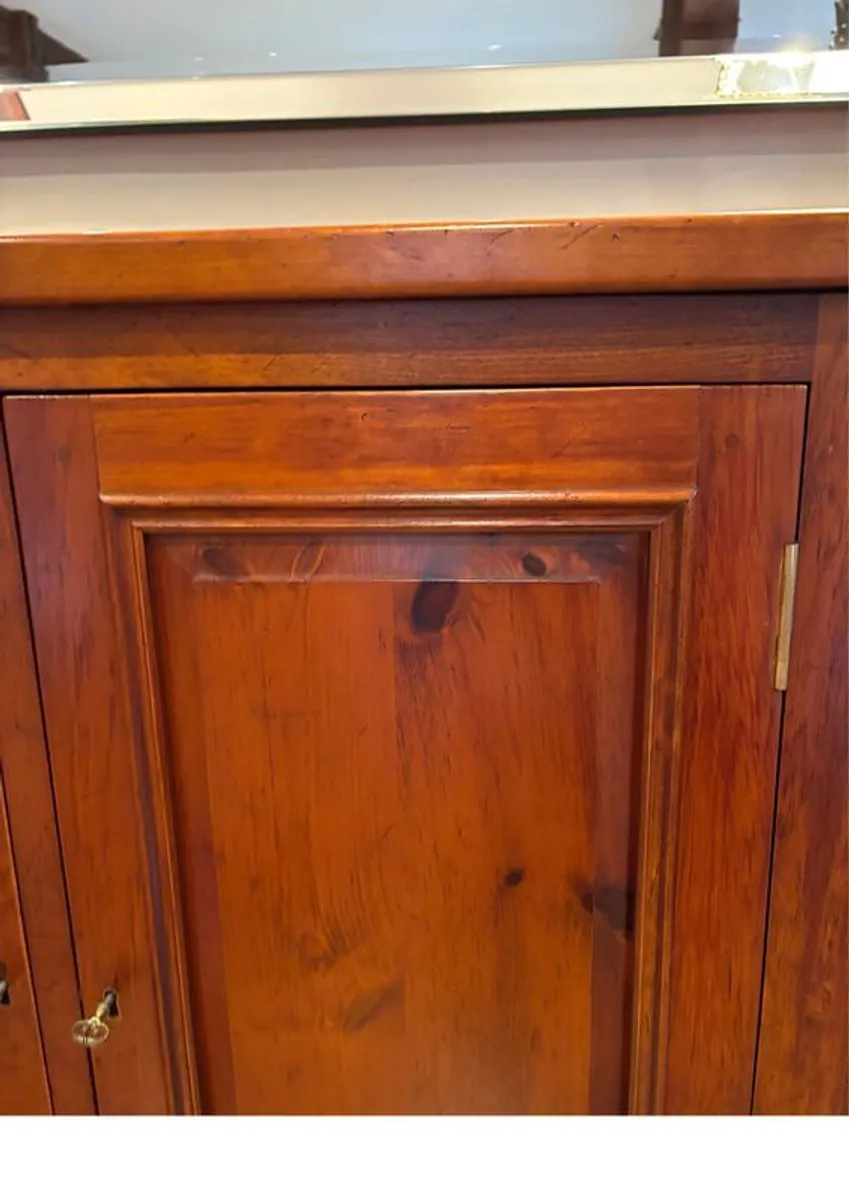 Beautiful Rare Find Sideboard - Image 2