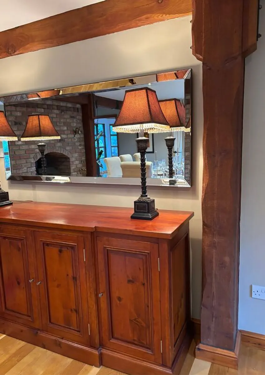 Beautiful Rare Find Sideboard - Image 4