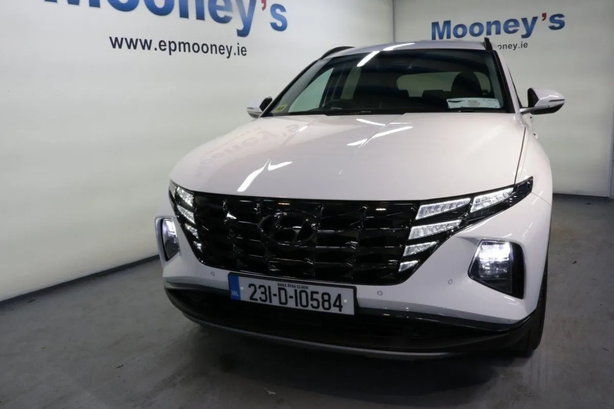 Hyundai Tucson Hybrid Executive Plus 1.6l Petrol - Image 2