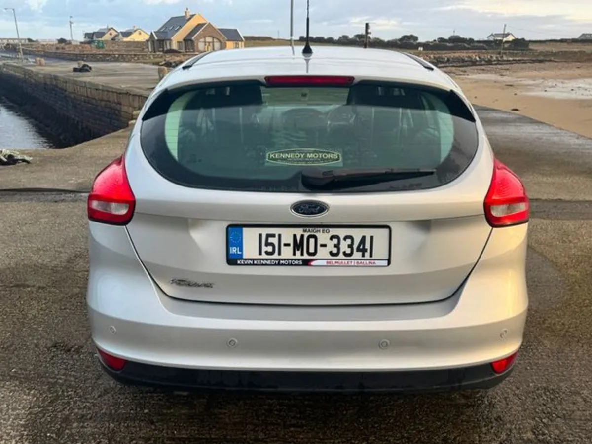 Ford Focus 1.5 Tdci Zetec 120PS 5DR - Image 4