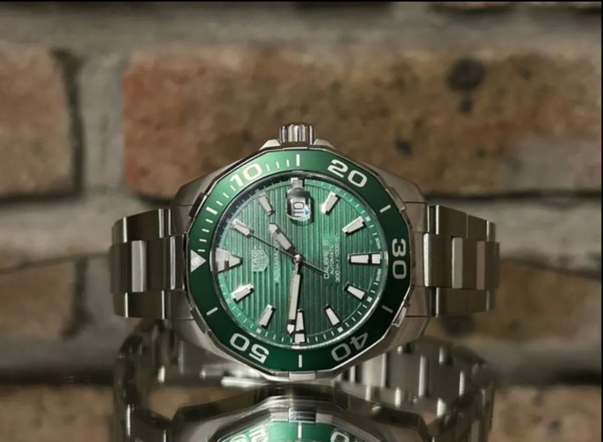 TAG Heuer Aquaracer - Mens Wristwatch - Image 1