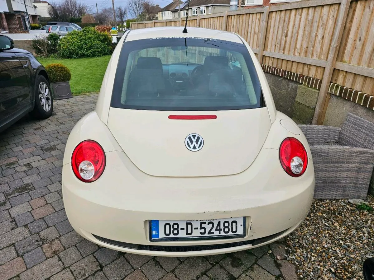 2008 Volkswagen Beetle - Image 3