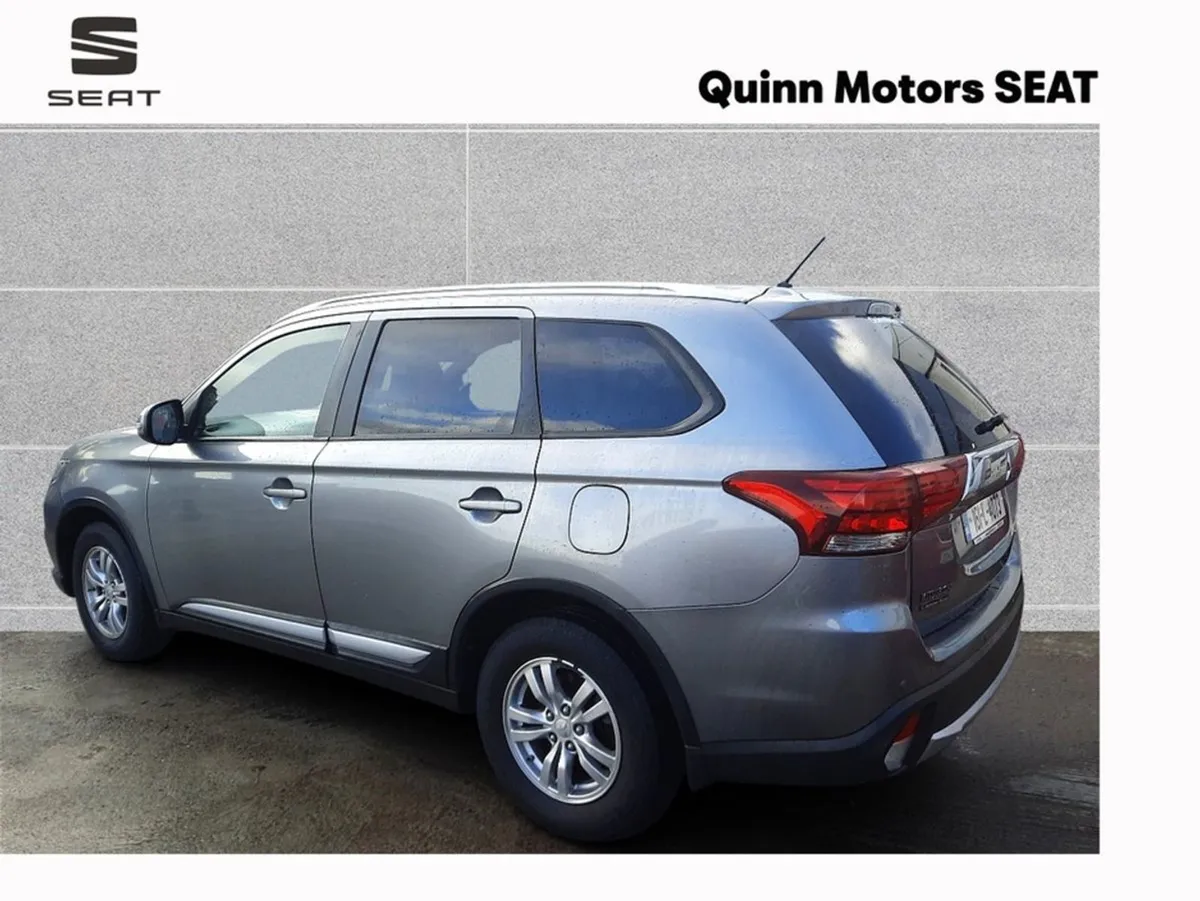 Mitsubishi Outlander 16my 2WD 6 6MT 5speed 4DR - Image 4