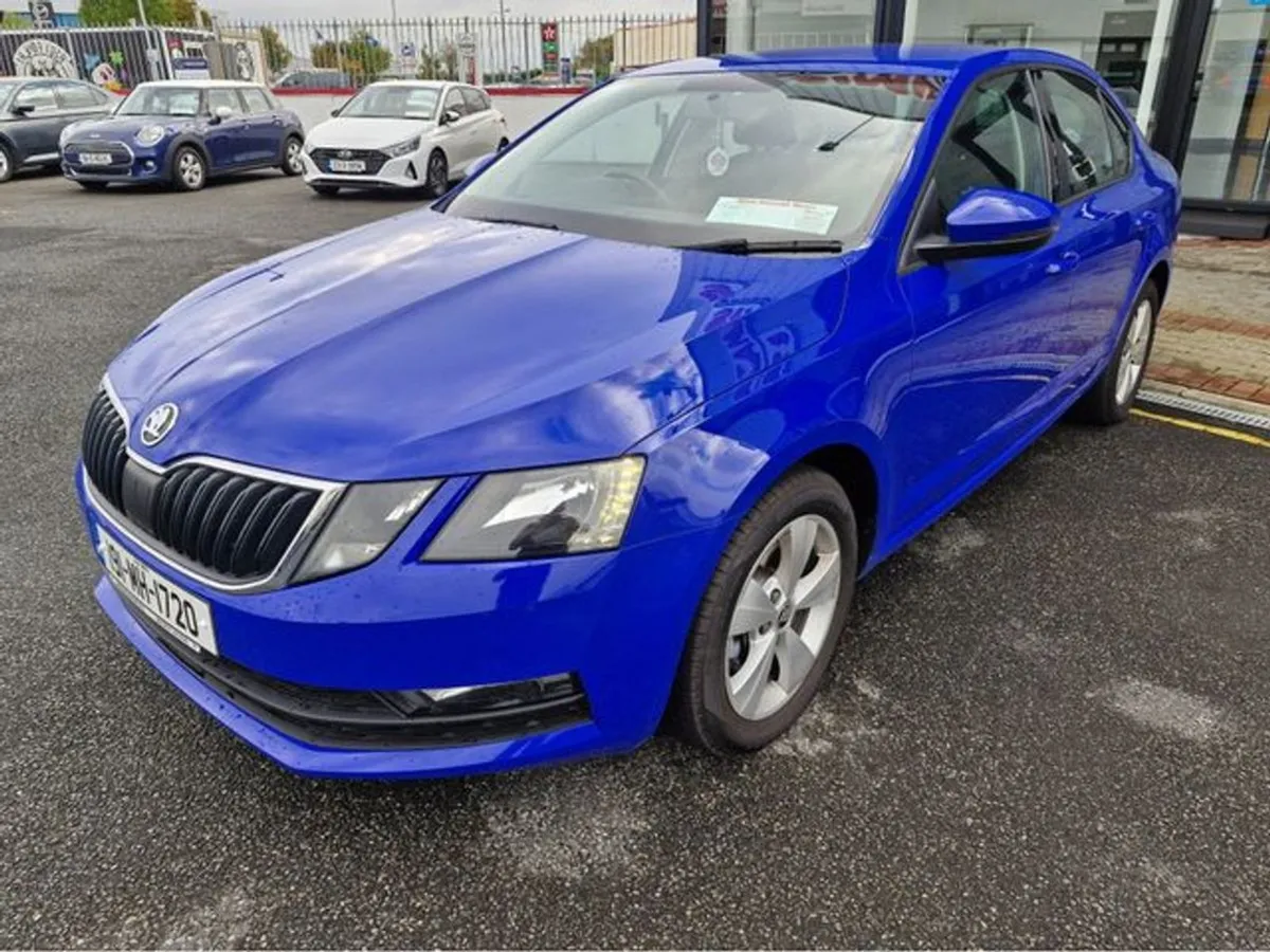Skoda Octavia Ambition 1.0 TSI 115HP DSG 4 4DR Au - Image 2