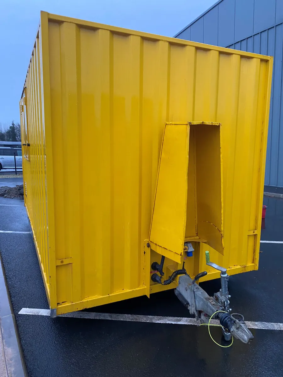10 MAN TOWABLE WELFARE UNIT - Image 4