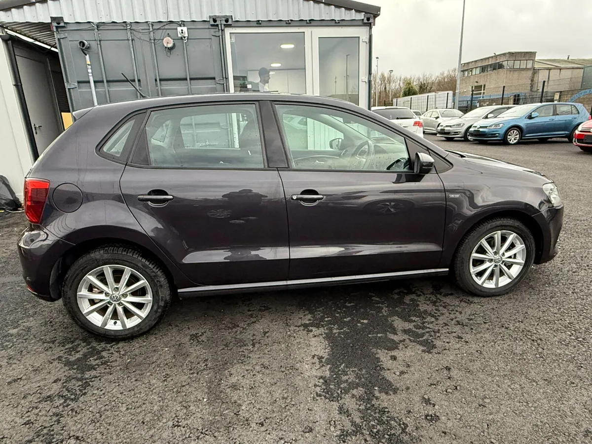 VOLKSWAGON POLO - Image 3