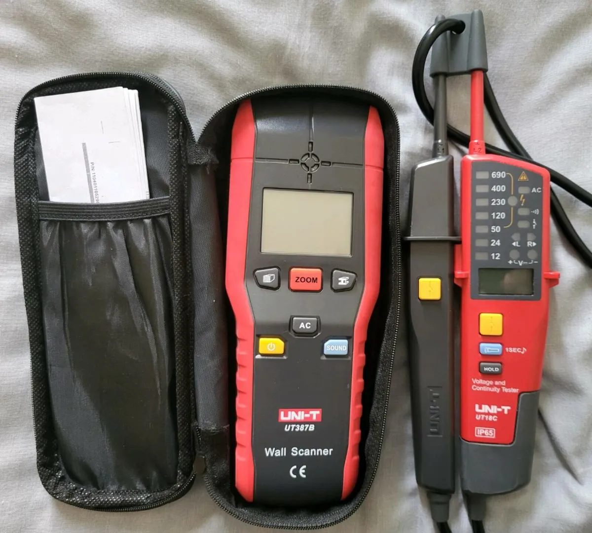 Uni-t wall detector and voltage tester - Image 1