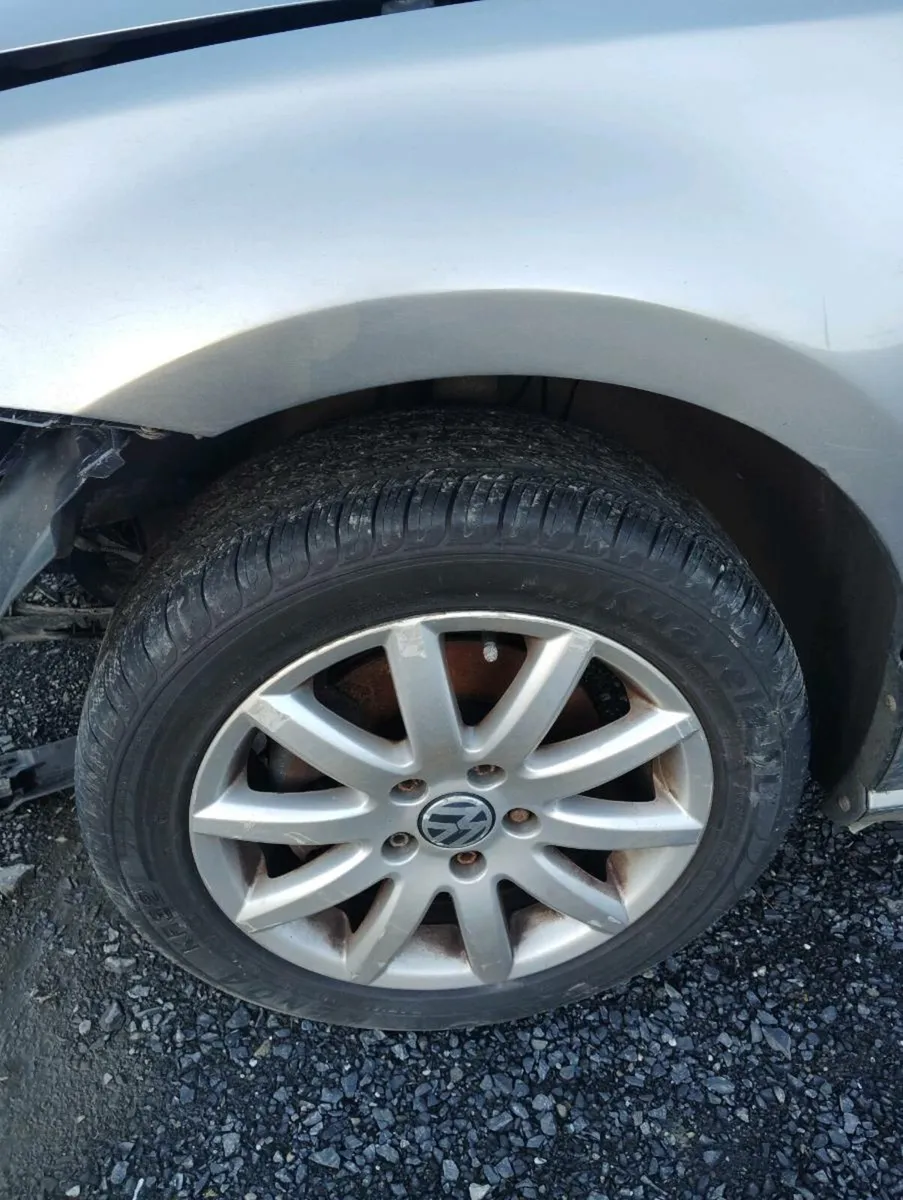 Breaking VW golf 1.6 TDI clha 2013 - Image 2