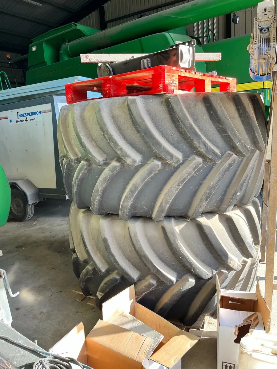 Tyres 900/55R32 - Image 1