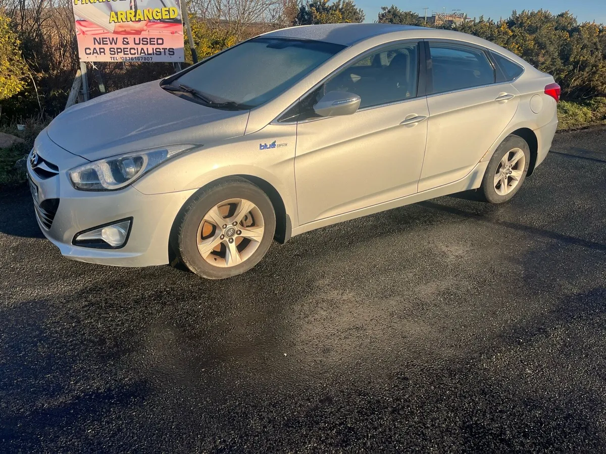 2013 Hyundai i40 - Image 1