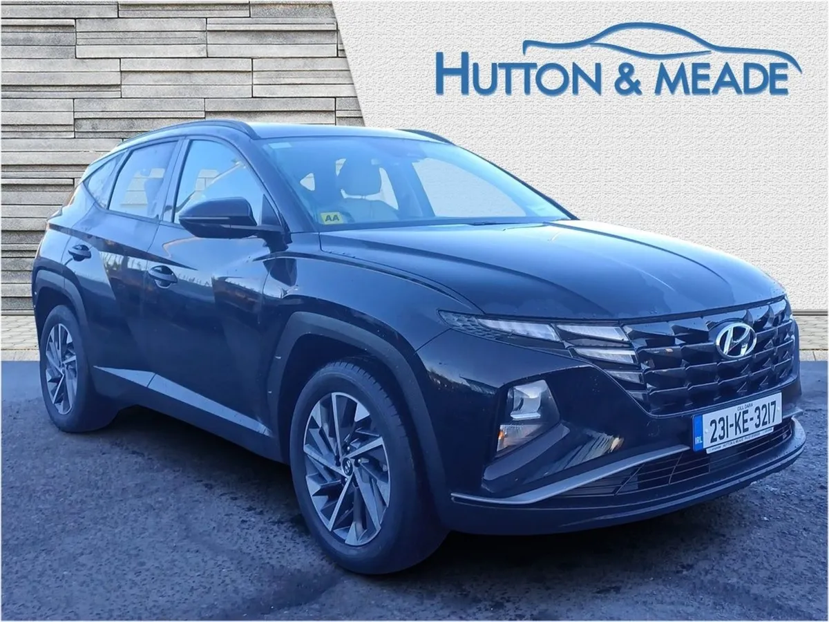 Hyundai Tucson Executive 1.6 Diesel 5dr - Image 1