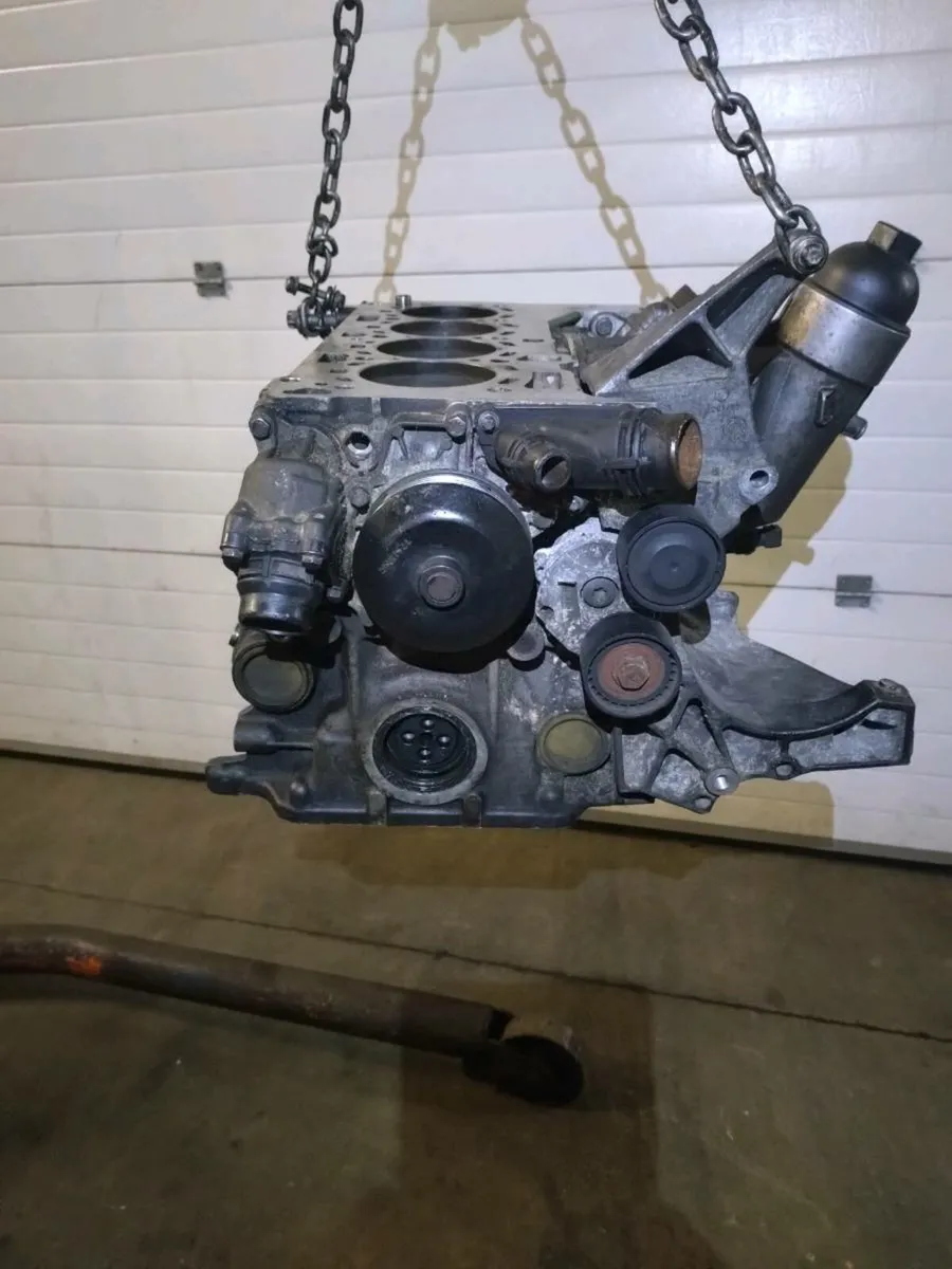 BMW 320d 520d N47D20A N47D20C Engine parts - Image 2