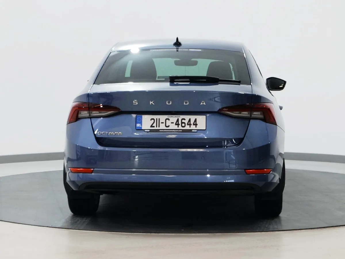 *118* 2021 Skoda Octavia 1.0TSI AMBITION - Image 4