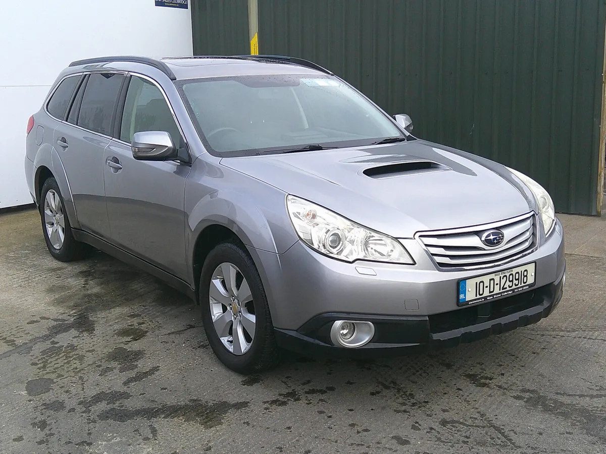 Subaru Outback 2010 4 Wheel Drive SE - Image 4