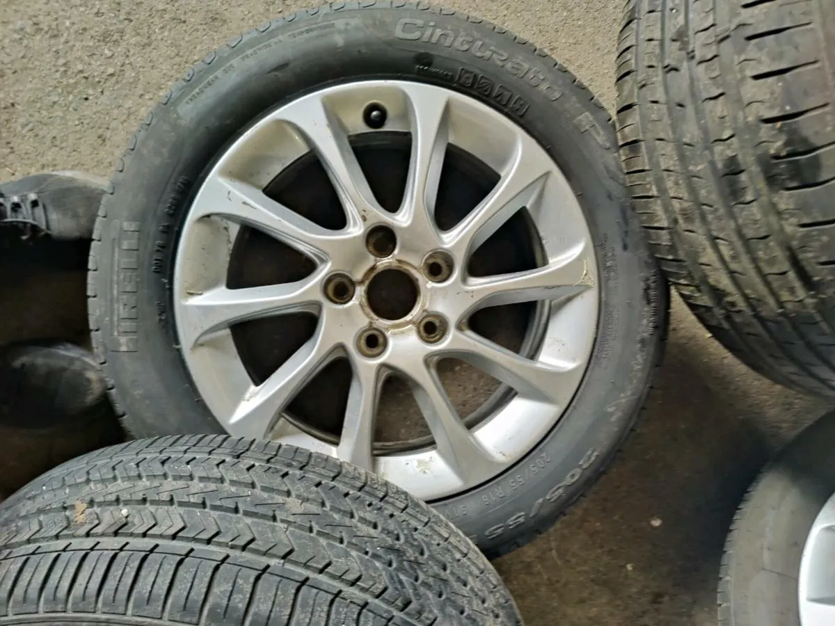 205/55/16 Audi/VW/skoda/caddy/golf ect alloys - Image 3