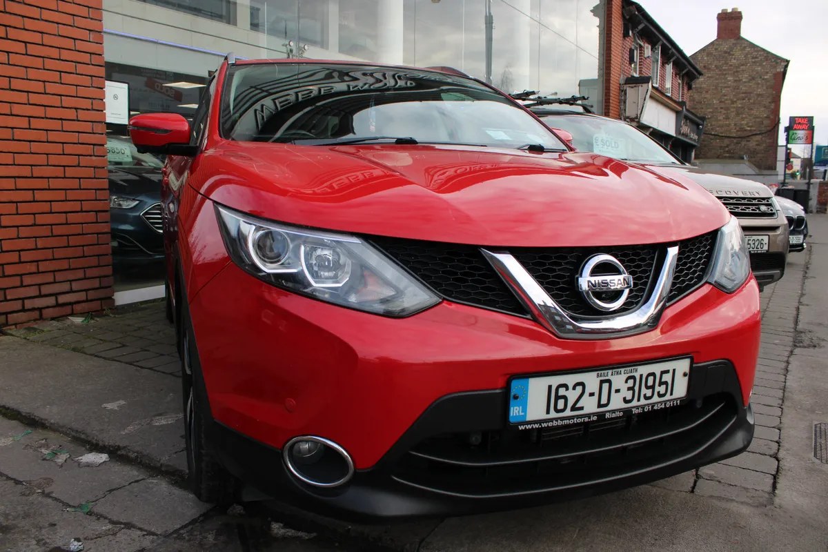 Nissan Qashqai 1.6 DIESEL AUTOMATIC 2016 - Image 1