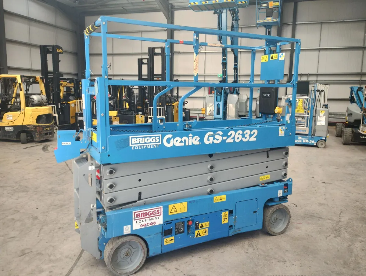 [01] 2021 Genie GS26-32 Scissor Lift - Image 1