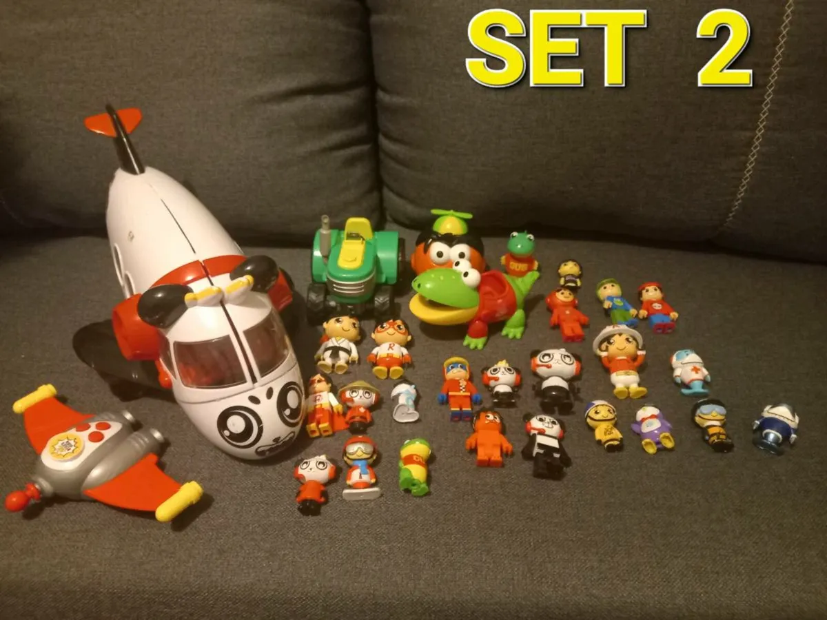 Ryan's Toys Collection little people - Image 2