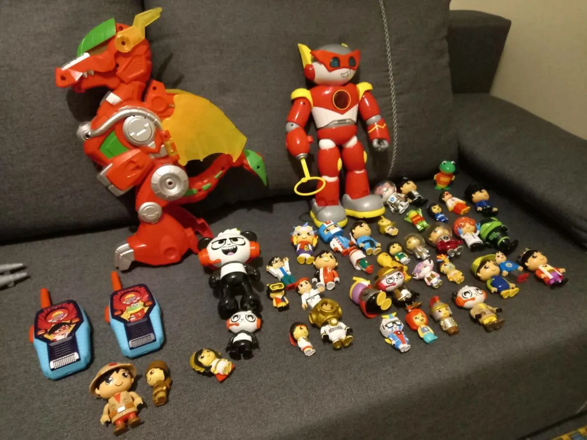 Ryan's Toys Collection little people - Image 3