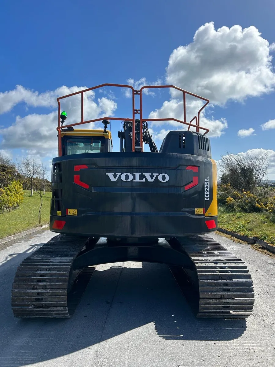 2019 Volvo ECR235EL - Image 2