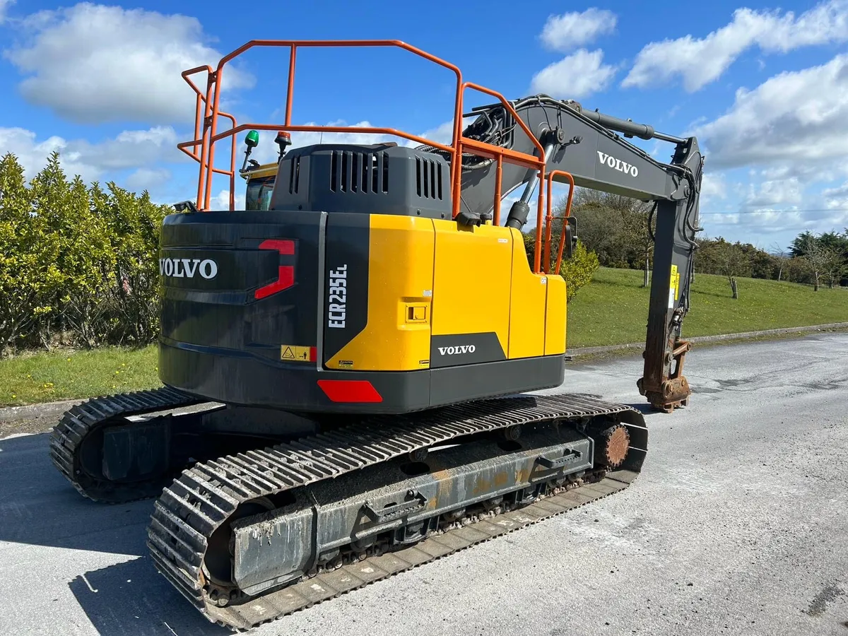 2019 Volvo ECR235EL - Image 3