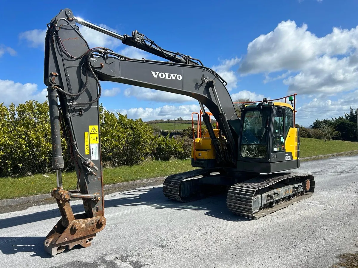 2019 Volvo ECR235EL - Image 4