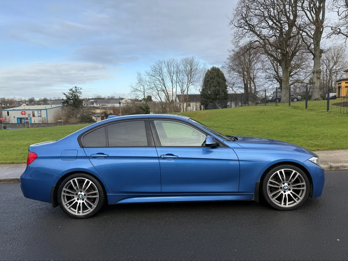 BMW 3-Series 2013 320D M Sport Estoril Blue - Image 4
