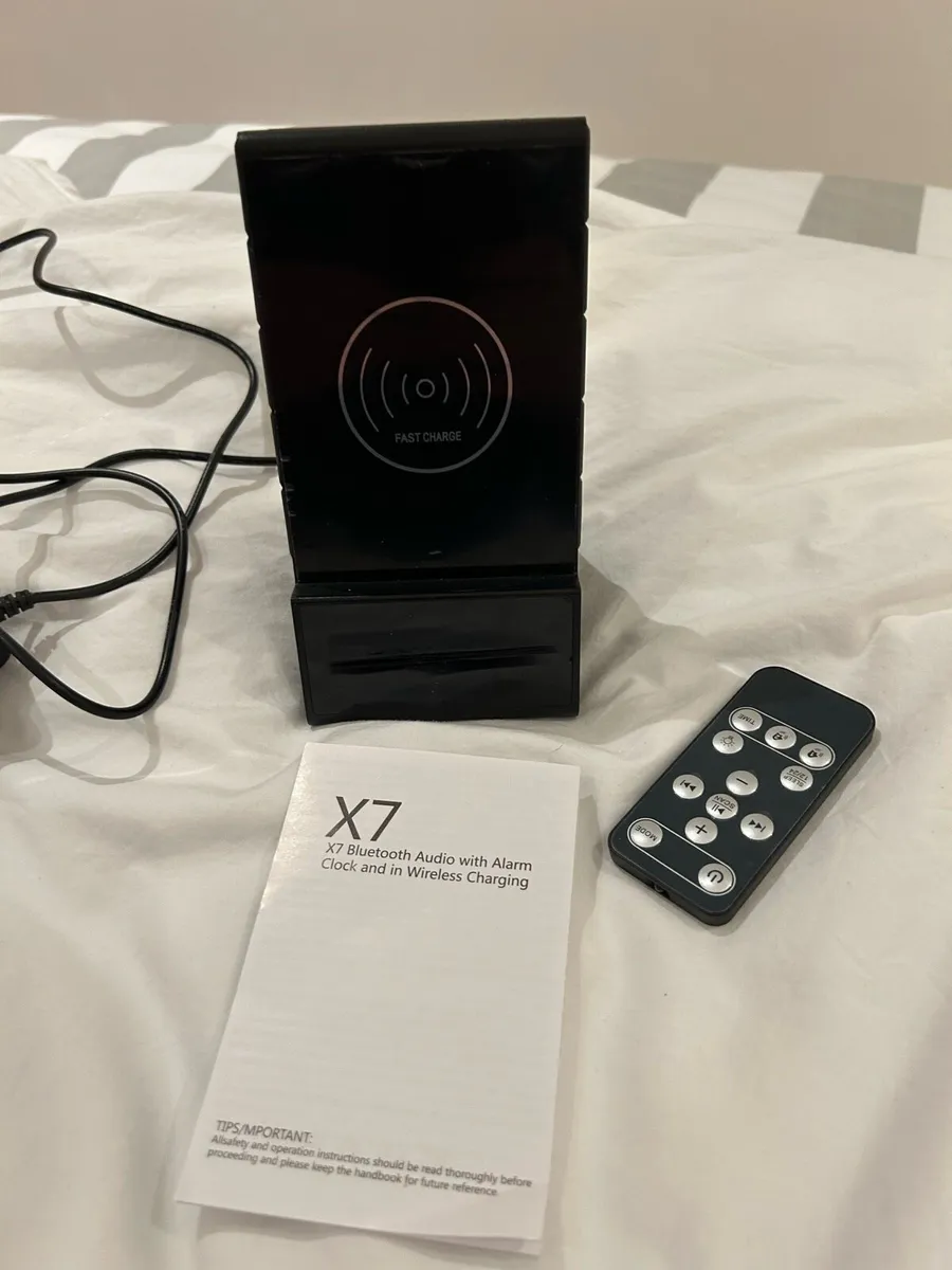 Bluetooth Audio Alarm Click with Wireless Charging - Image 1