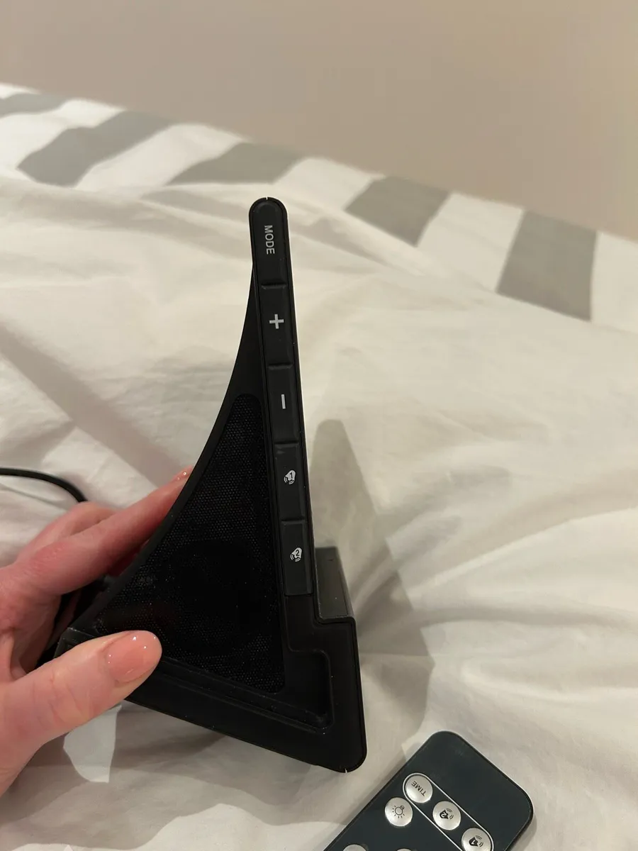 Bluetooth Audio Alarm Click with Wireless Charging - Image 3