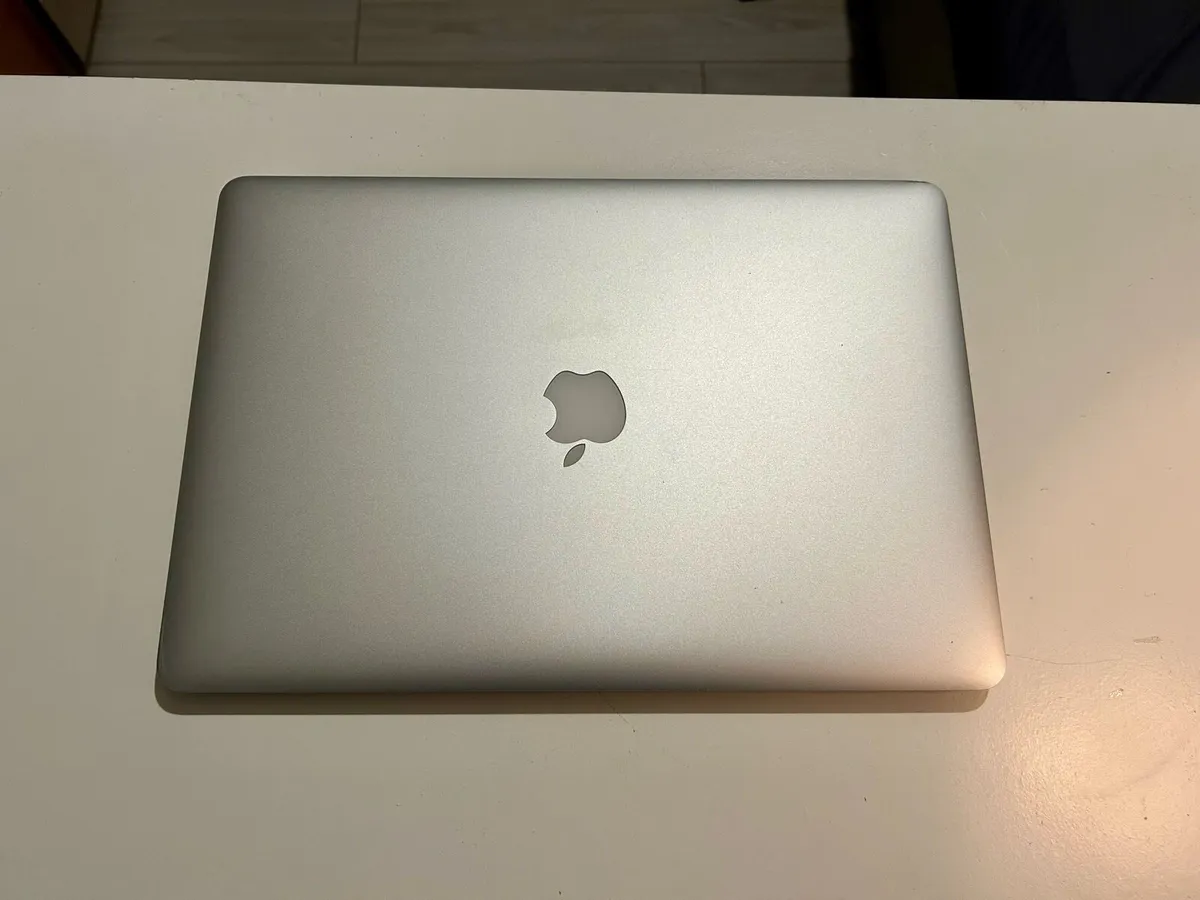MacBook Pro 15” mid 2015 - Image 2