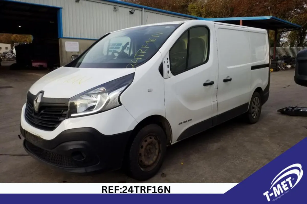 2015 RENAULT TRAFIC BREAKING FOR PARTS - Image 2