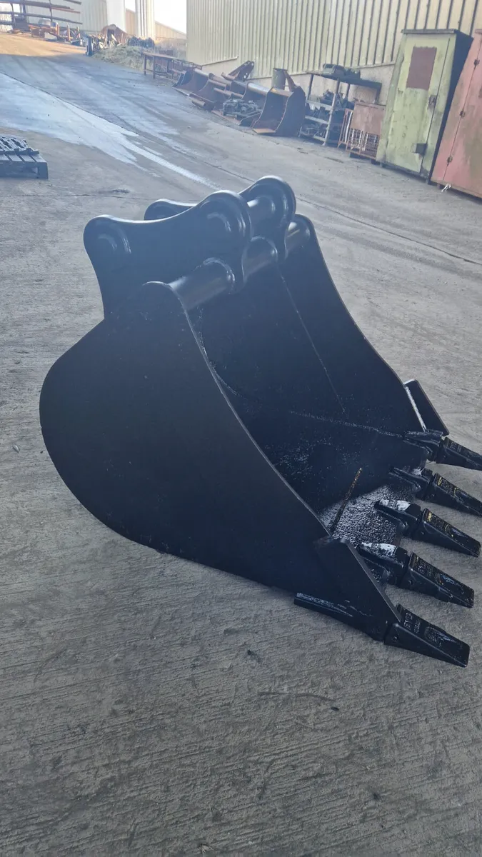 42” digging bucket to suit 13 ton machine - Image 2