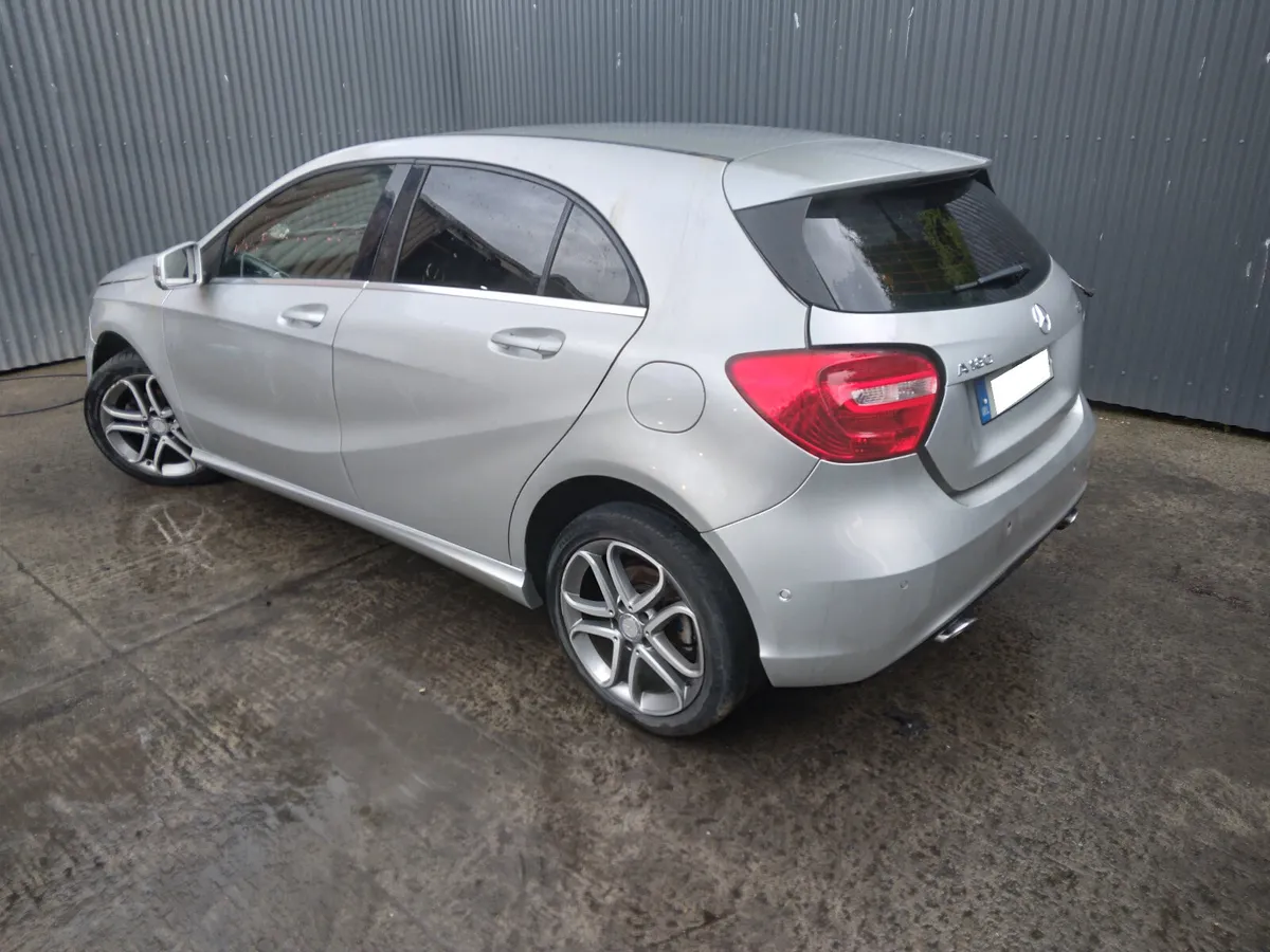 2013 MERCEDES A CLASS For Breaking/Dismantling - Image 3
