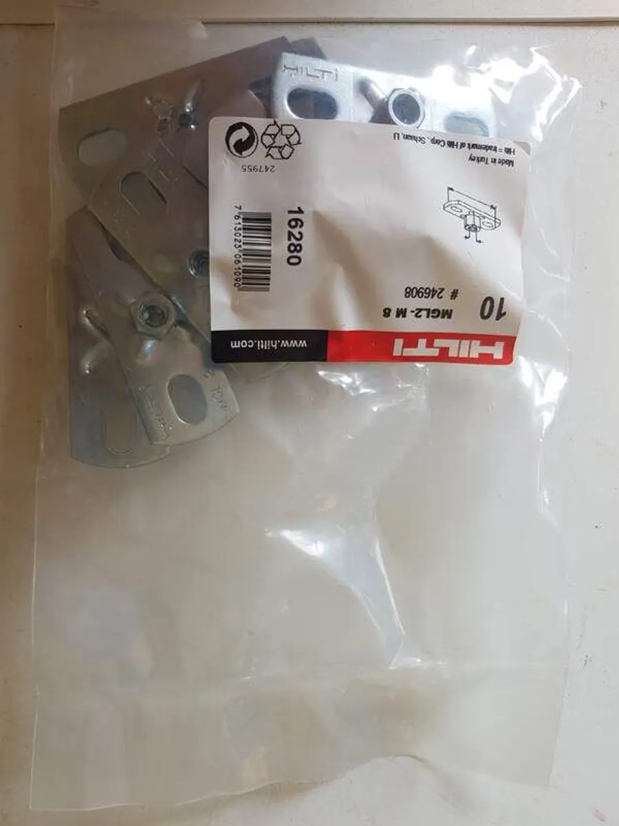 Unistrut and accessories - Image 2