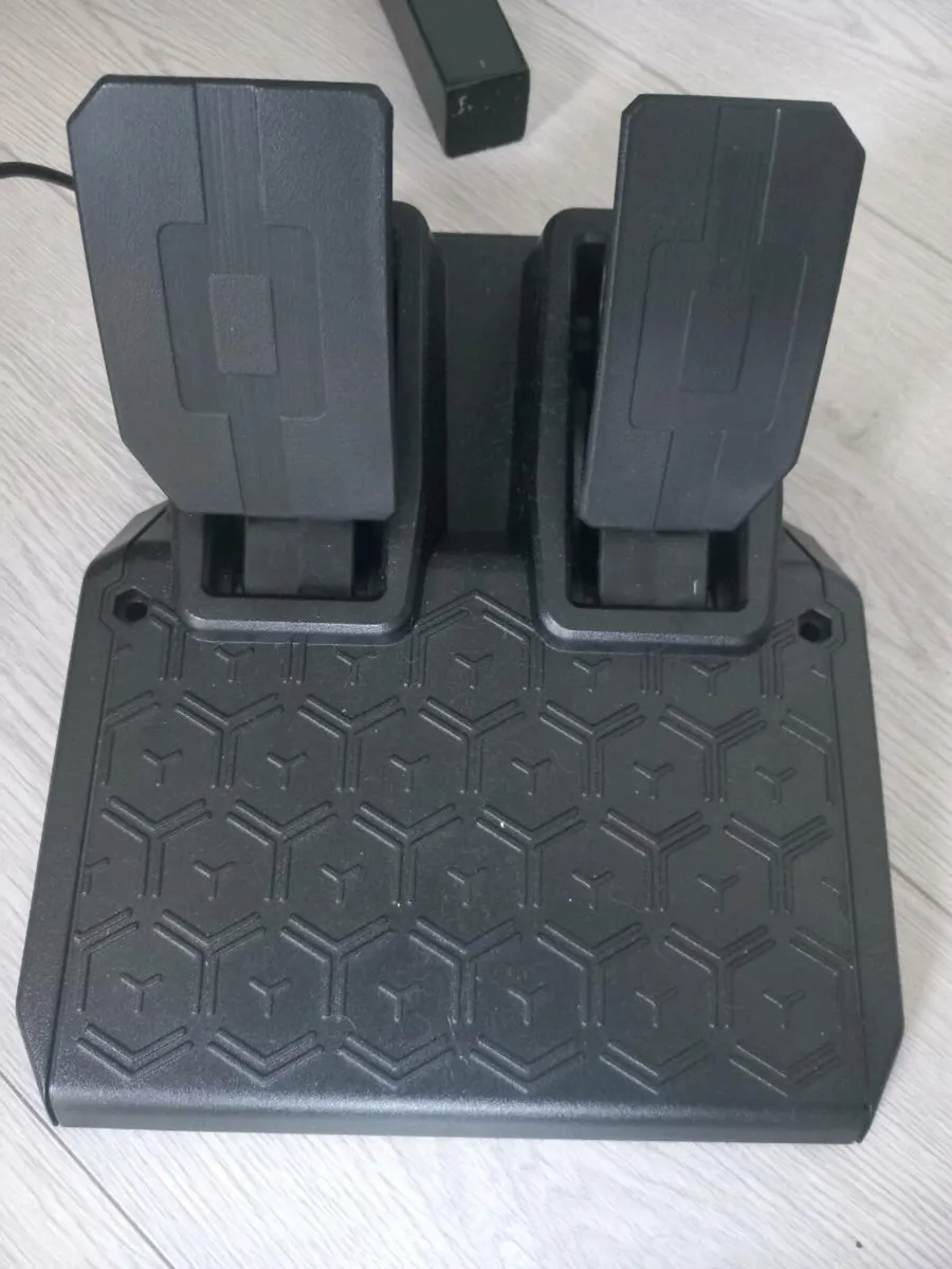 Thrustmaster 128 f1 wheel - Image 3