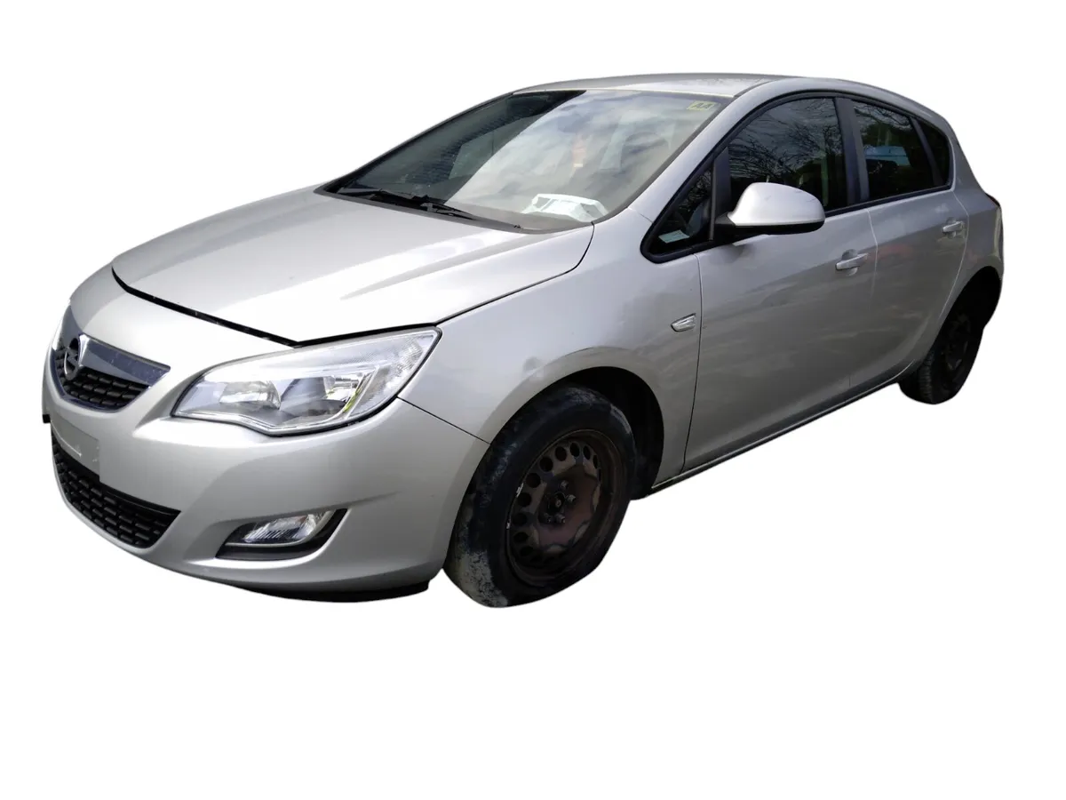 2012 OPEL ASTRA For Breaking/Dismantling - Image 1