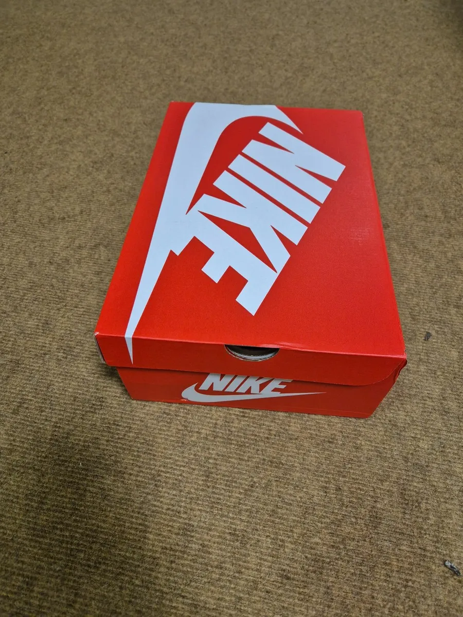 NIKE AIR MAX 1 - Image 3