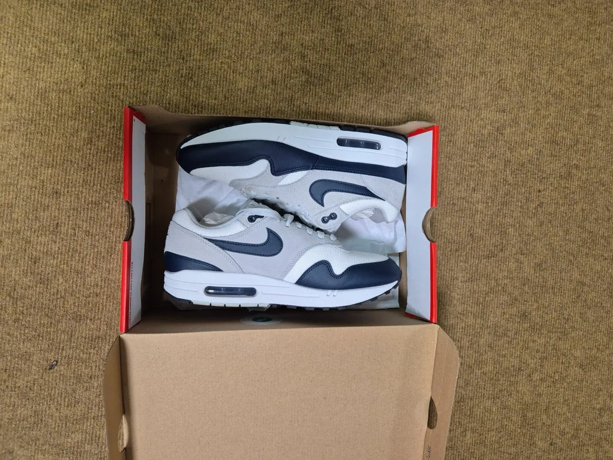NIKE AIR MAX 1 - Image 4