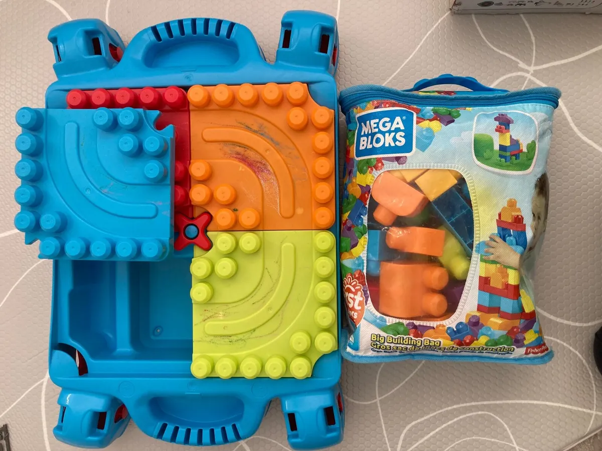 Bundle of toys - Image 4