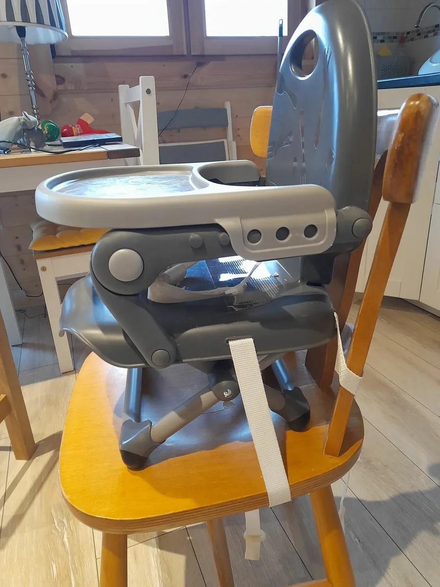 Portable Booster Feeding Seat - Image 1