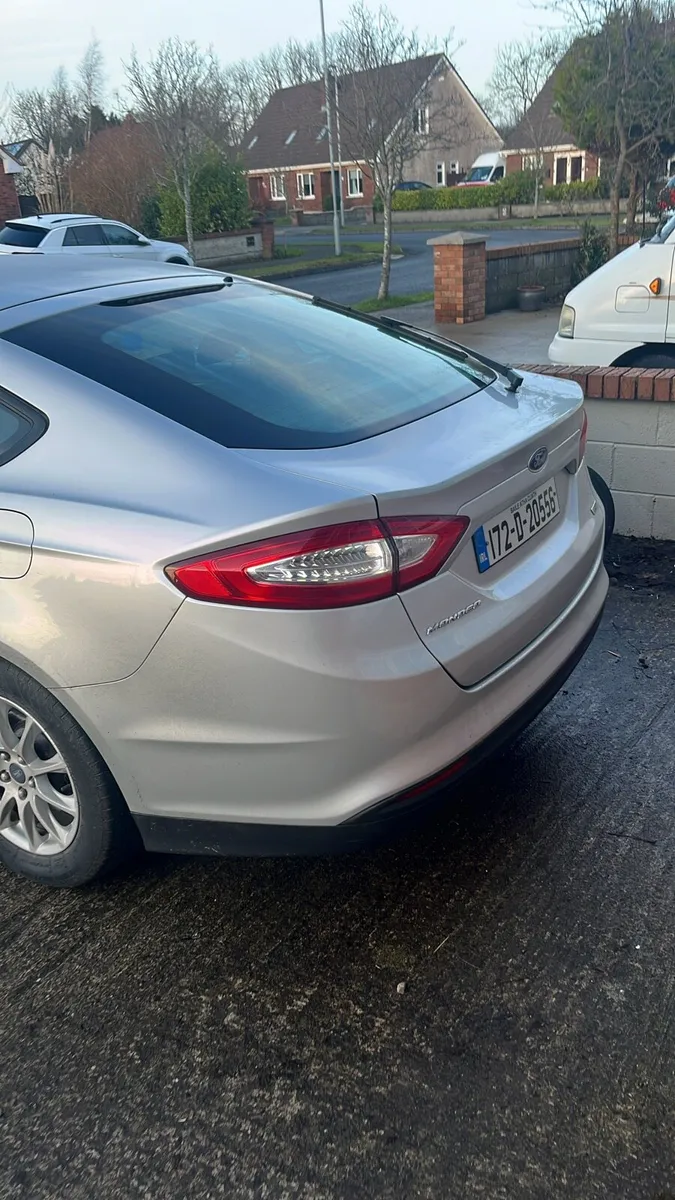 Car - Image 2